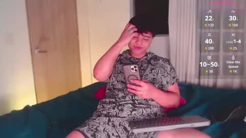 Isabella Mout  online show from April 2026 11:49:02 PM