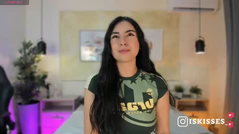 Snapshot of isabellasweet__ chatting on July 2026 04:08:01 AM online show from July 2026 04:08:01 AM