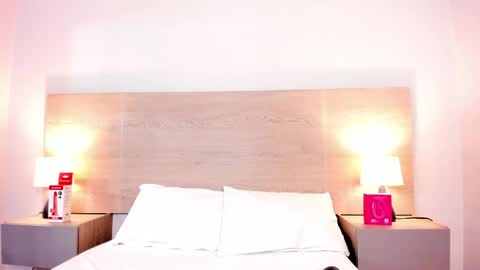 Snapshot of isabellathomass chatting on May 2026 07:20:02 PM isabellathomass online show from May 2026 07:20:02 PM