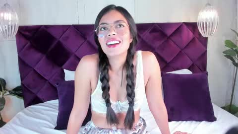 Isa  online show from September 2025 04:36:02 AM