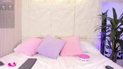 Isa  online show from November 2025 04:01:02 AM