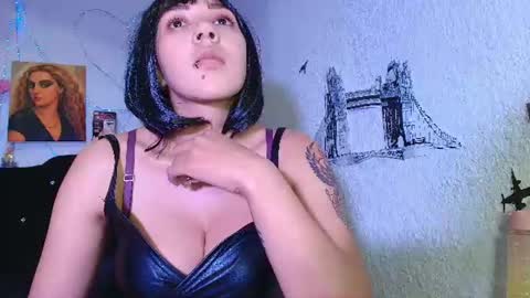 Snapshot of isabelle_sara chatting on July 2026 09:17:01 PM isabelle_sara online show from July 2026 09:17:01 PM