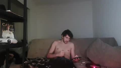 isaiahf24 online show from April 2026 12:37:01 PM