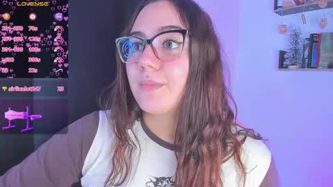 Snapshot of isarhodes_ chatting on December 2024 01:14:01 AM Isa online show from December 2024 01:14:01 AM