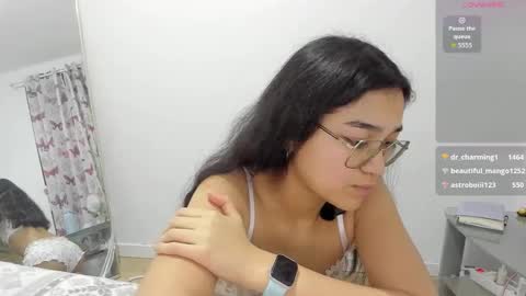 Isa Suarez online show from April 2026 08:09:02 PM