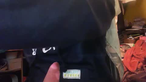 Isazayh online show from December 2025 08:58:02 PM