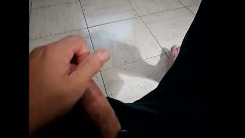 Snapshot of iscrewinutibolt chatting on January 2025 10:11:02 AM Carlos online show from January 2025 10:11:02 AM