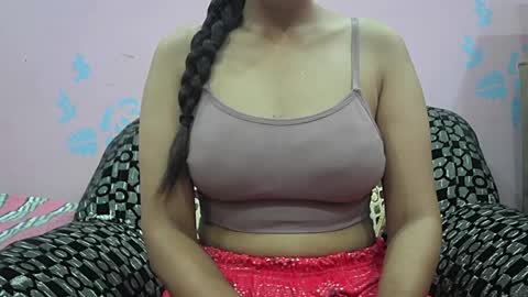 ishika_singh_ online show from June 2026 01:52:02 AM