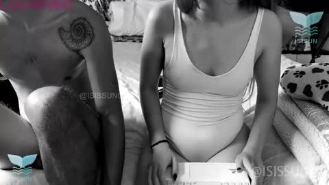 Snapshot of isissun03 chatting on November 2025 03:33:02 PM Isis SUN online show from November 2025 03:33:02 PM