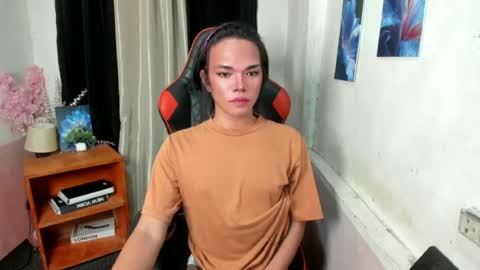 Snapshot of isla_flame_ chatting on June 2026 05:01:02 PM isla_flame_ online show from June 2026 05:01:02 PM