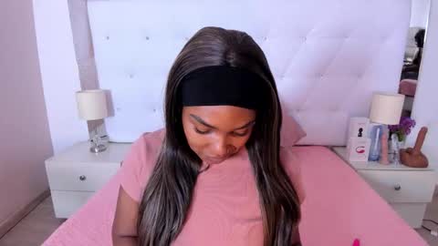 Vanessa online show from November 2025 11:20:02 AM