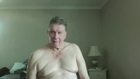 Snapshot of island625103 chatting on June 2026 04:18:01 PM island625103 online show from June 2026 04:18:01 PM