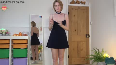 Lou  Peaches online show from October 2025 07:13:01 PM