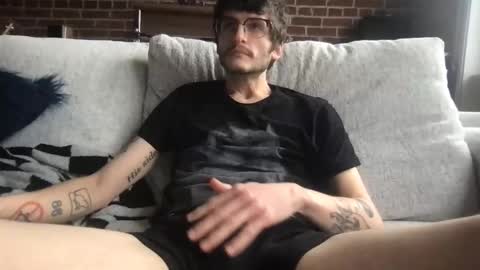 isocialmedia online show from January 2026 05:37:01 PM