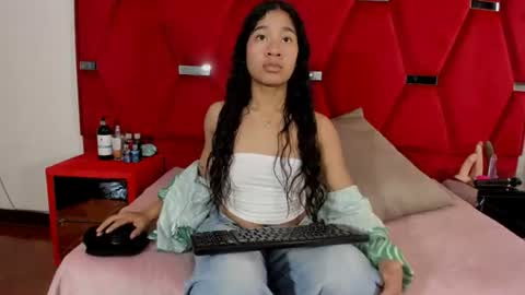 Snapshot of issa_blue chatting on July 2026 06:47:01 PM issa_blue online show from July 2026 06:47:01 PM