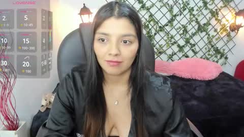 Issa  online show from October 2025 04:55:01 PM