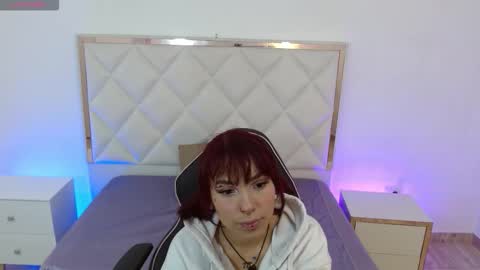 Snapshot of issa_tay1 chatting on October 2025 03:18:02 AM Issa online show from October 2025 03:18:02 AM