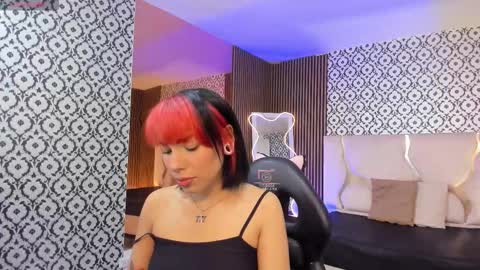 Snapshot of issa_tay1 chatting on February 2026 03:21:01 AM Issa online show from February 2026 03:21:01 AM