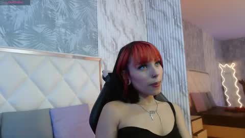 Snapshot of issa_tay1 chatting on February 2026 03:32:01 AM Issa online show from February 2026 03:32:01 AM