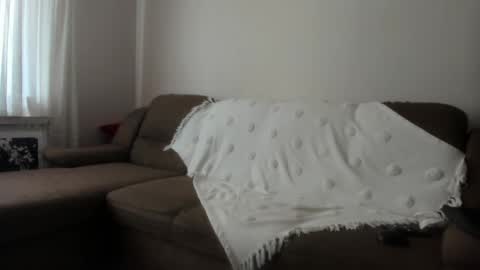 Issabelle online show from February 2025 10:23:01 AM