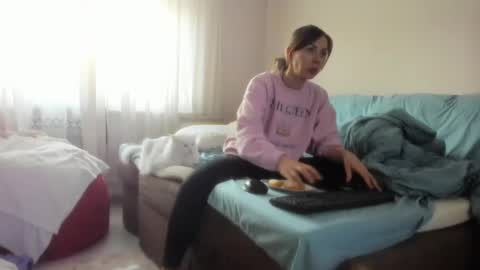 Issabelle online show from February 2025 06:16:02 AM