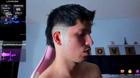 Snapshot of issac_james_ chatting on September 2025 05:00:02 AM ISSAC online show from September 2025 05:00:02 AM