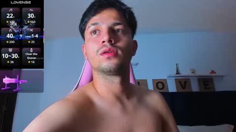 Snapshot of issac_james_ chatting on October 2025 05:59:02 AM ISSAC online show from October 2025 05:59:02 AM