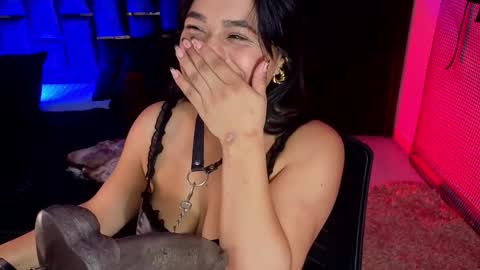 Issafoxx online show from March 2026 01:15:01 PM