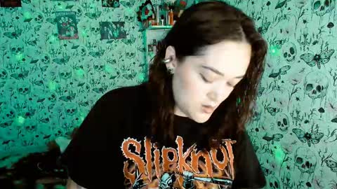 Yiz online show from March 2026 03:56:01 AM