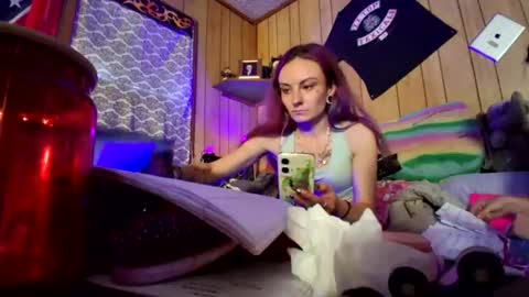 Snapshot of issyamazin667 chatting on January 2026 05:39:01 PM Girlnextdoor online show from January 2026 05:39:01 PM