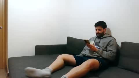 Snapshot of italianboybcn chatting on December 2024 07:07:02 PM italianboybcn online show from December 2024 07:07:02 PM