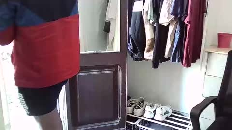 italianboybcn online show from November 2025 10:28:01 AM