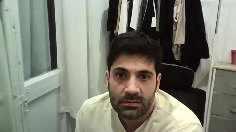 italianboybcn online show from December 2025 07:04:02 AM