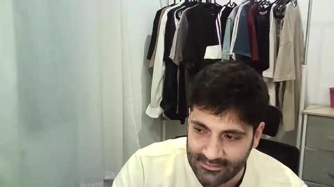 italianboybcn online show from January 2026 06:46:02 PM