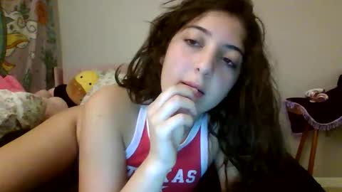 Snapshot of italiankittyx chatting on November 2025 01:50:01 AM ItalianKitty online show from November 2025 01:50:01 AM