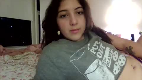 Snapshot of italiankittyx chatting on February 2026 01:09:02 AM ItalianKitty online show from February 2026 01:09:02 AM