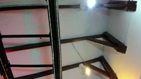 Italo Moore online show from November 2025 11:13:02 AM