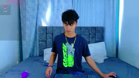 Snapshot of ithan_kingtwin chatting on May 2026 07:33:01 PM ithan_kingtwin online show from May 2026 07:33:01 PM