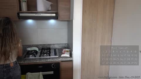 Jessi online show from December 2025 07:21:01 PM