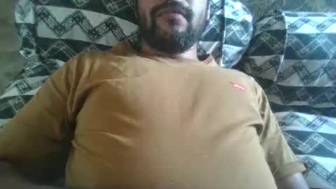 Snapshot of its_me_2323 chatting on April 2026 05:32:02 AM its_me_2323 online show from April 2026 05:32:02 AM