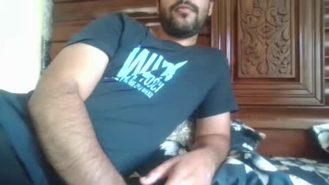 Snapshot of its_me_2323 chatting on May 2026 05:24:01 AM its_me_2323 online show from May 2026 05:24:01 AM