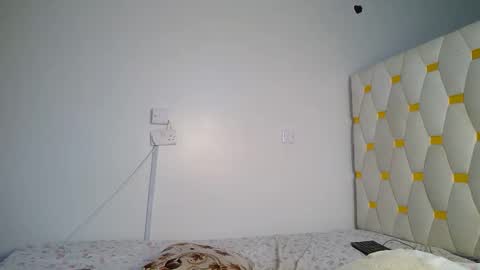 Snapshot of its_metney chatting on May 2026 02:51:02 AM Metney online show from May 2026 02:51:02 AM