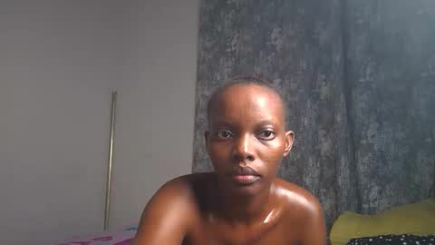 Snapshot of its_metney chatting on May 2026 03:02:02 AM Metney online show from May 2026 03:02:02 AM