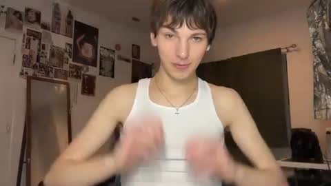 Snapshot of its_rowan chatting on October 2025 01:40:01 AM Rowan online show from October 2025 01:40:01 AM