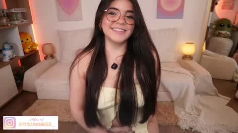 Snapshot of itscammieee chatting on May 2026 06:39:01 PM Camila but you can call me online show from May 2026 06:39:01 PM