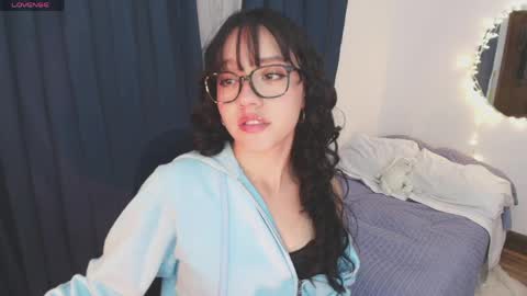 Snapshot of itsliaa chatting on May 2026 11:32:02 PM LIA online show from May 2026 11:32:02 PM