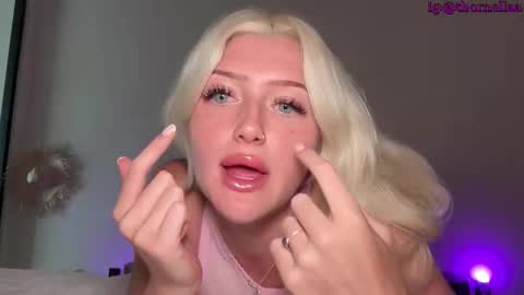 Luna online show from February 2026 03:37:02 AM