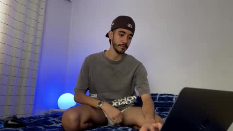 Snapshot of itsmartin_ chatting on February 2026 09:09:02 PM itsmartin_ online show from February 2026 09:09:02 PM