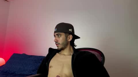 Snapshot of itsmartin_ chatting on February 2026 02:30:01 AM itsmartin_ online show from February 2026 02:30:01 AM