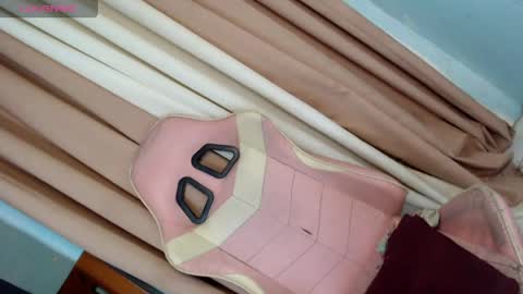 Snapshot of itsme_abby69 chatting on May 2026 03:28:01 PM itsme_abby69 online show from May 2026 03:28:01 PM